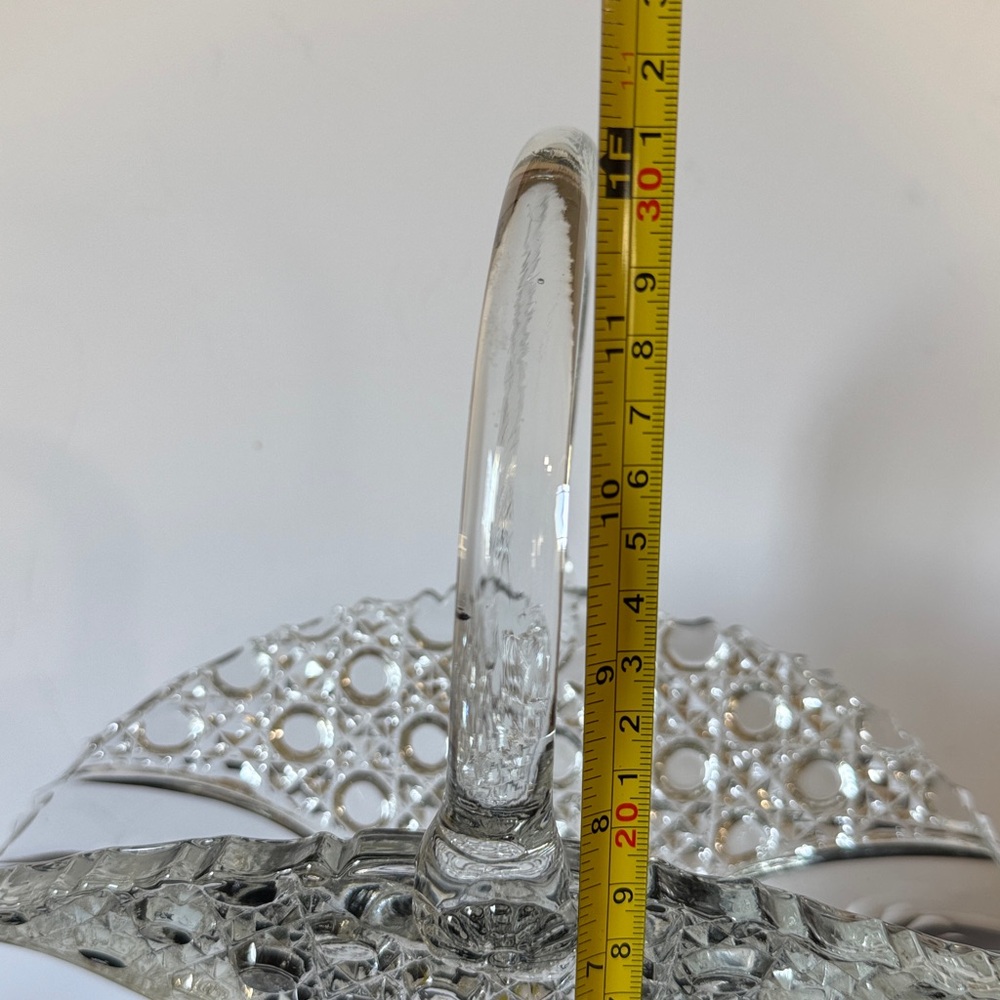 Vintage 1970s Le Smith Buttons And Daisies Crystal Cut Clear Basket - Picture 9 of 11